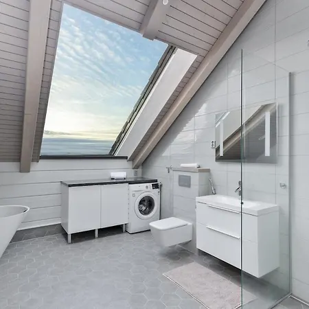 度假居 Naava Penthouse - Jaervinaekoeala Ilta-aurinkoon *