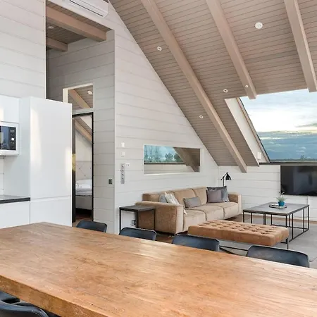 Naava Penthouse - Jaervinaekoeala Ilta-aurinkoon Ähtäri