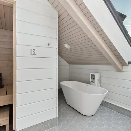 Σπίτι διακοπών Naava Penthouse - Jaervinaekoeala Ilta-aurinkoon Ähtäri