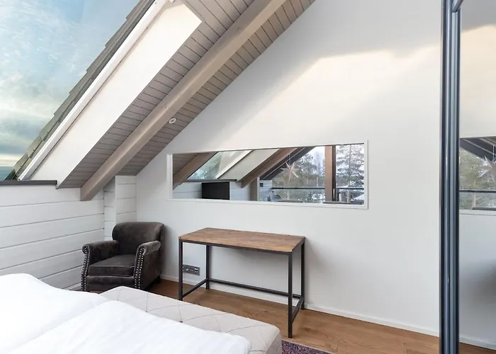 Naava Penthouse - Jaervinaekoeala Ilta-aurinkoon 度假居